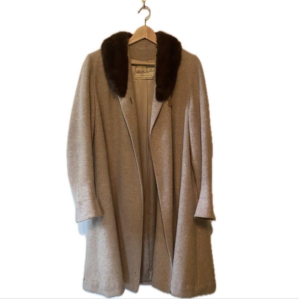 Vintage Camel Coat with Fur Collar - US Womens' 12 / Large - Wool